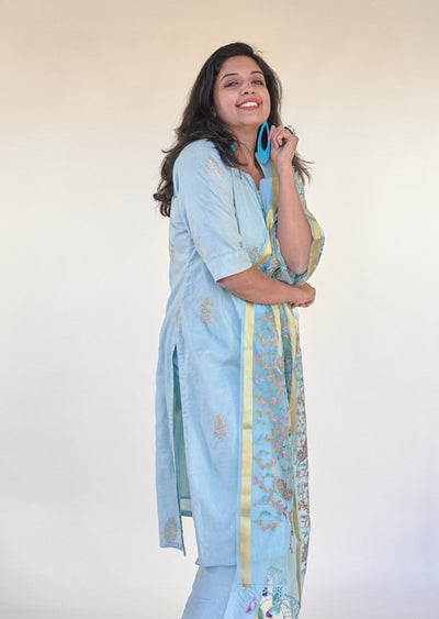 Gold Buti Kurta Sets with Embroidered Organza Dupattas